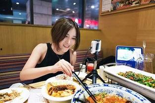吃货主播吃凤瓜是谁,揭秘吃货主播的美食挑战之旅